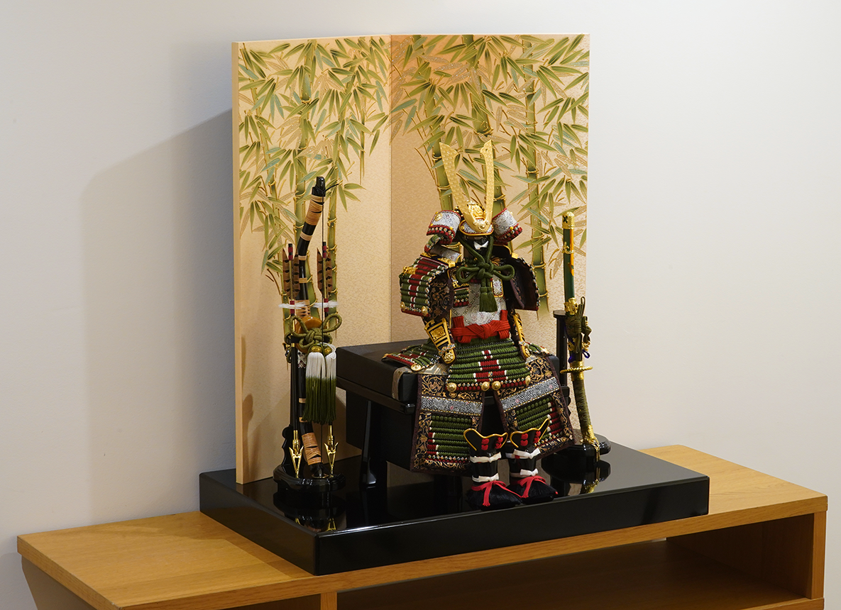 凱 黒小札萌黄糸逆沢潟縅の大鎧 5号