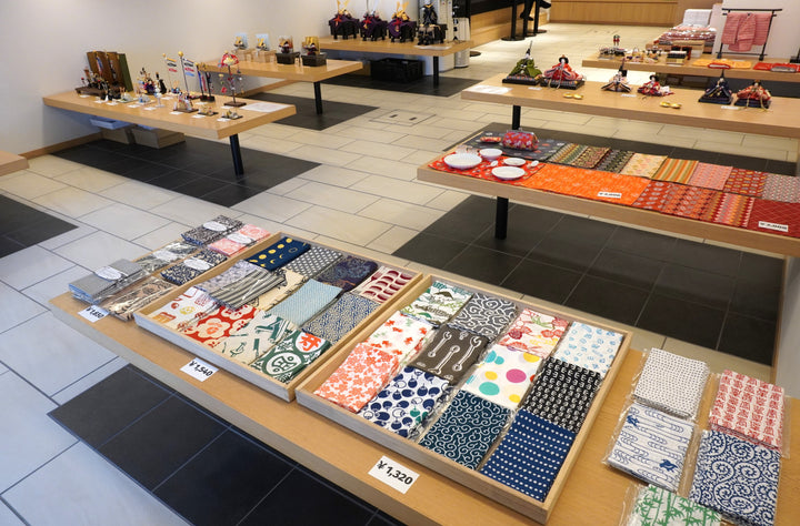 【店舗１階】手ぬぐいなどの雑貨を販売中です！！