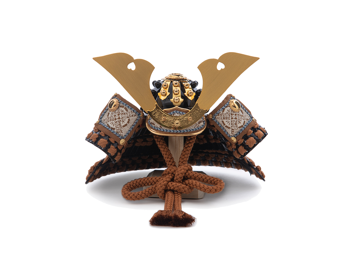 一閑張 江戸茶色縅の兜 5分の1 三宝飾り 金屏風セット | 五色 一閑張 江戸茶色縅の兜 5分の1 三宝飾り 金屏風セット | 五色