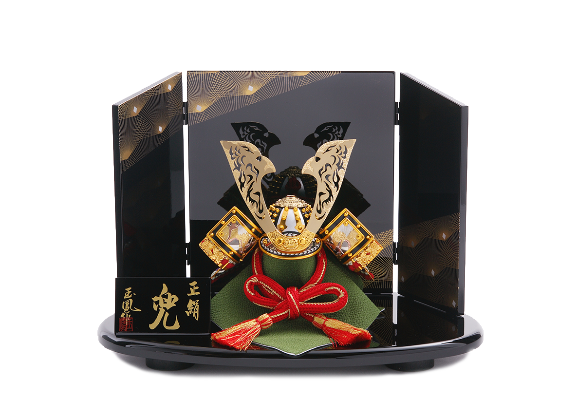 色々段縅透かし鍬形の兜