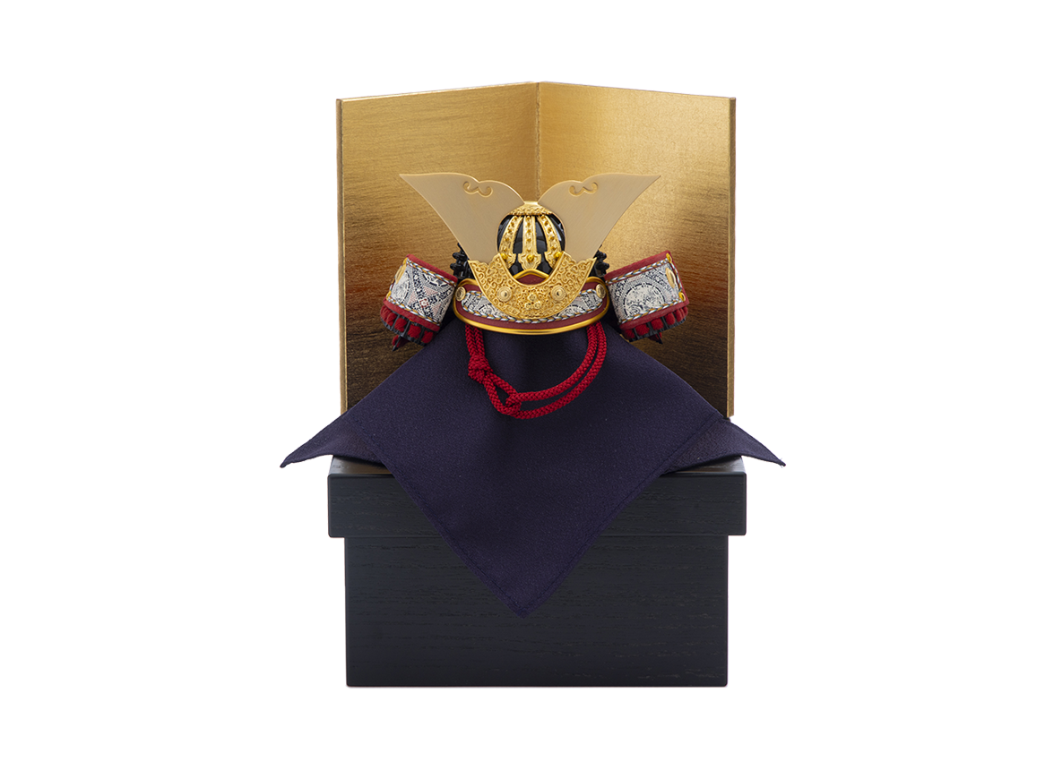 福 紅糸裾濃縅の豆兜