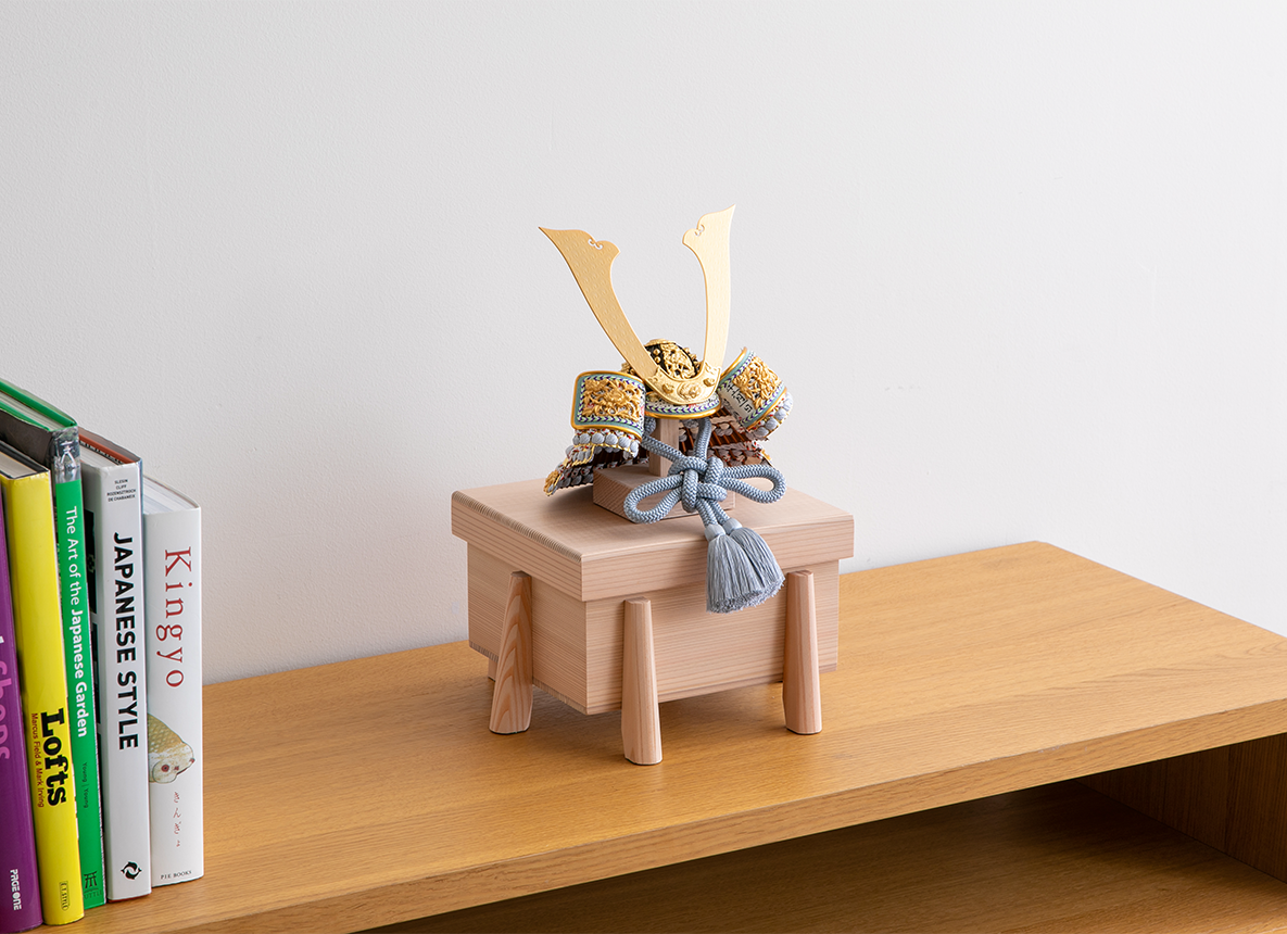 K644⭐︎乳白ぼかし 優美なドレープ イエロー 螺旋模様 和ガラス K644⭐︎乳白ぼかし 優美なドレープ イエロー 螺旋模様 和ガラス